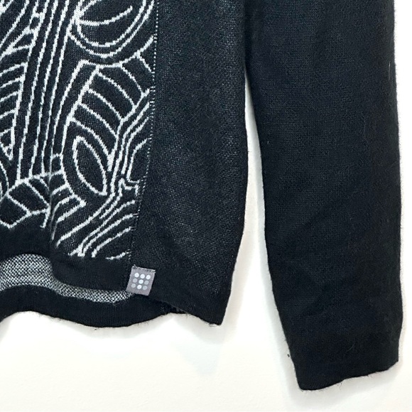 Title Nine Super Power Quarter Zip Sweater Small Merino Wool Blend Black White - Picture 3 of 15